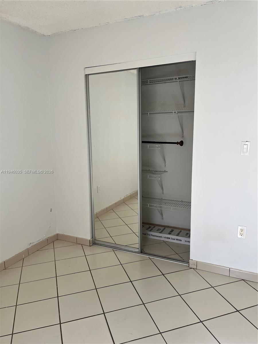 INTERNATIONAL CONDO - Residential