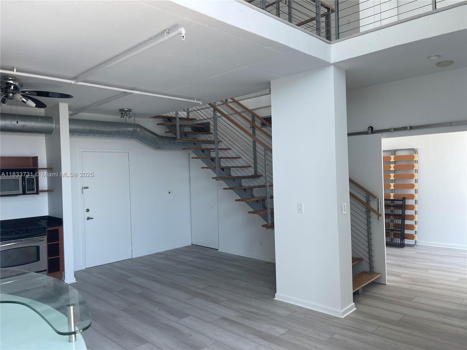 690 SW 1 CT PHII 19, Miami, FL, 33130 2243306934 690 SW 1 CT PHII 19