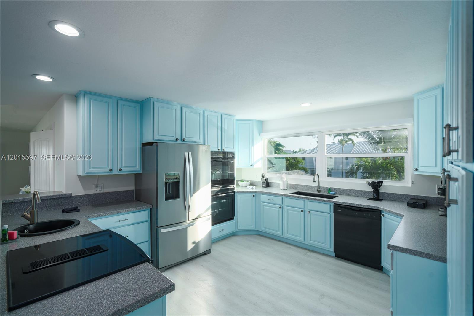 RIVERSIDE HARBOUR SUBDIVI - Residential