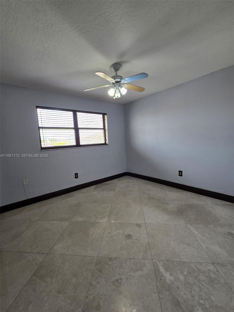 VISIONS AT FOUNTAINBLEAU - Residential Lease