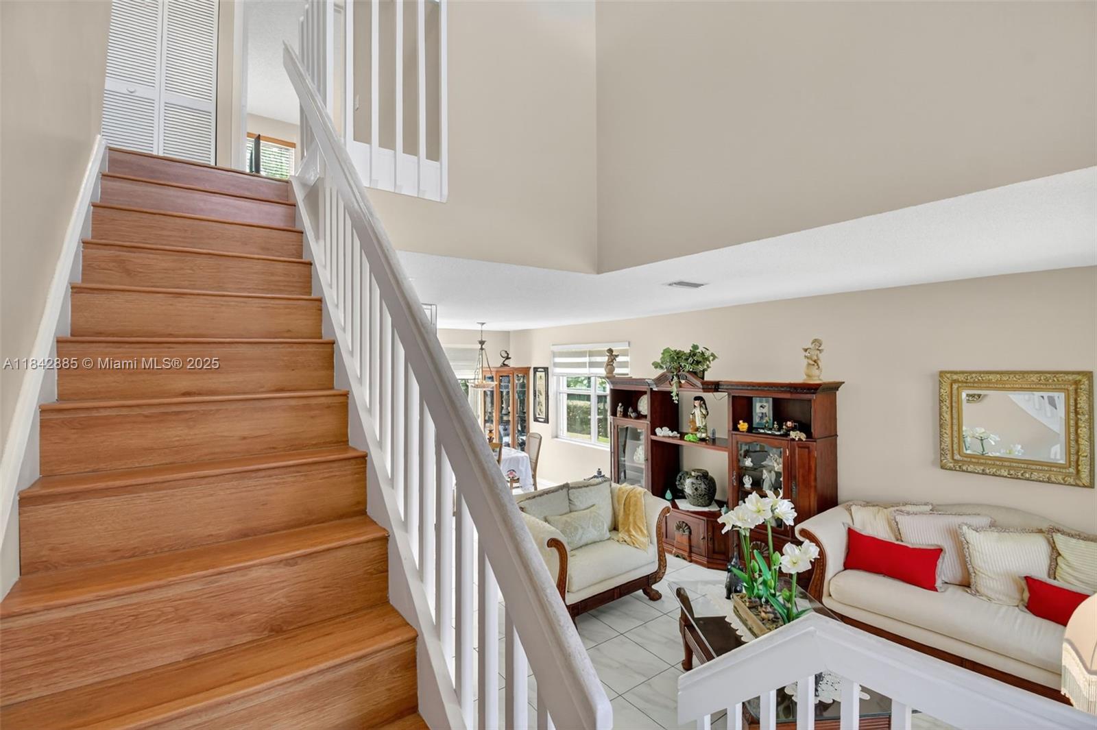 347 NW 153rd Ln, Pembroke Pines, FL, 33028/$600,000 4 347 NW 153rd Ln