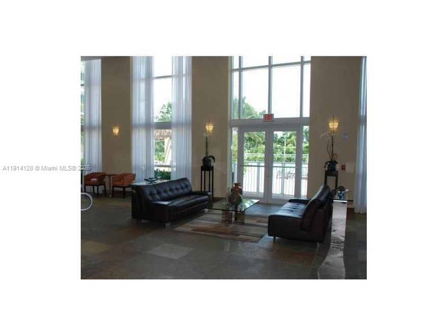 upgraded 2br/2bth condo on the 25th floor of the Duo Condominium West Tower. Golf Course and Waer views, high ceilings. A must see, Available Dec 6.