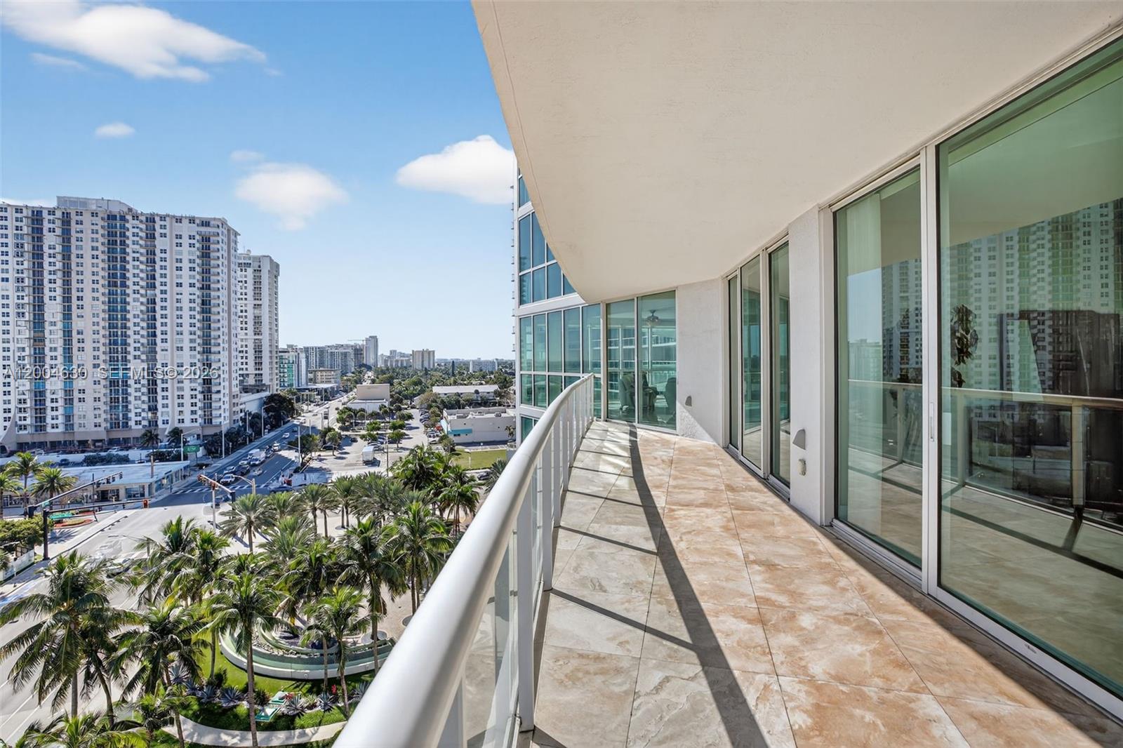 PLAZA AT OCEANSIDE (THE) - Residential
