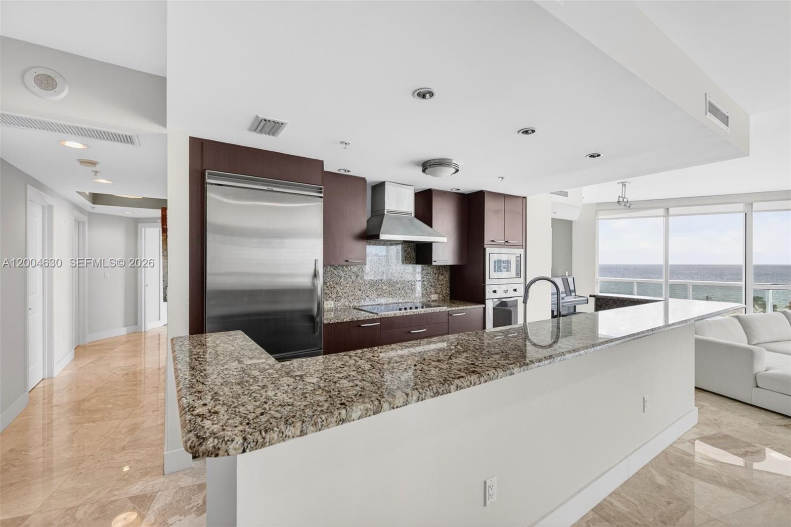 PLAZA AT OCEANSIDE (THE) - Residential