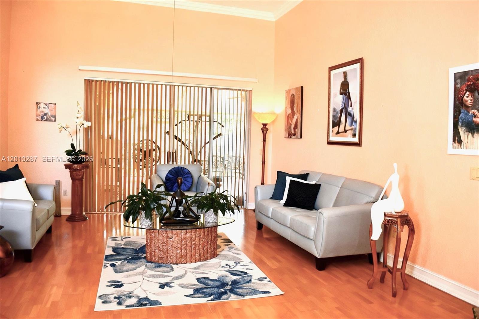 LANDINGS - Residential