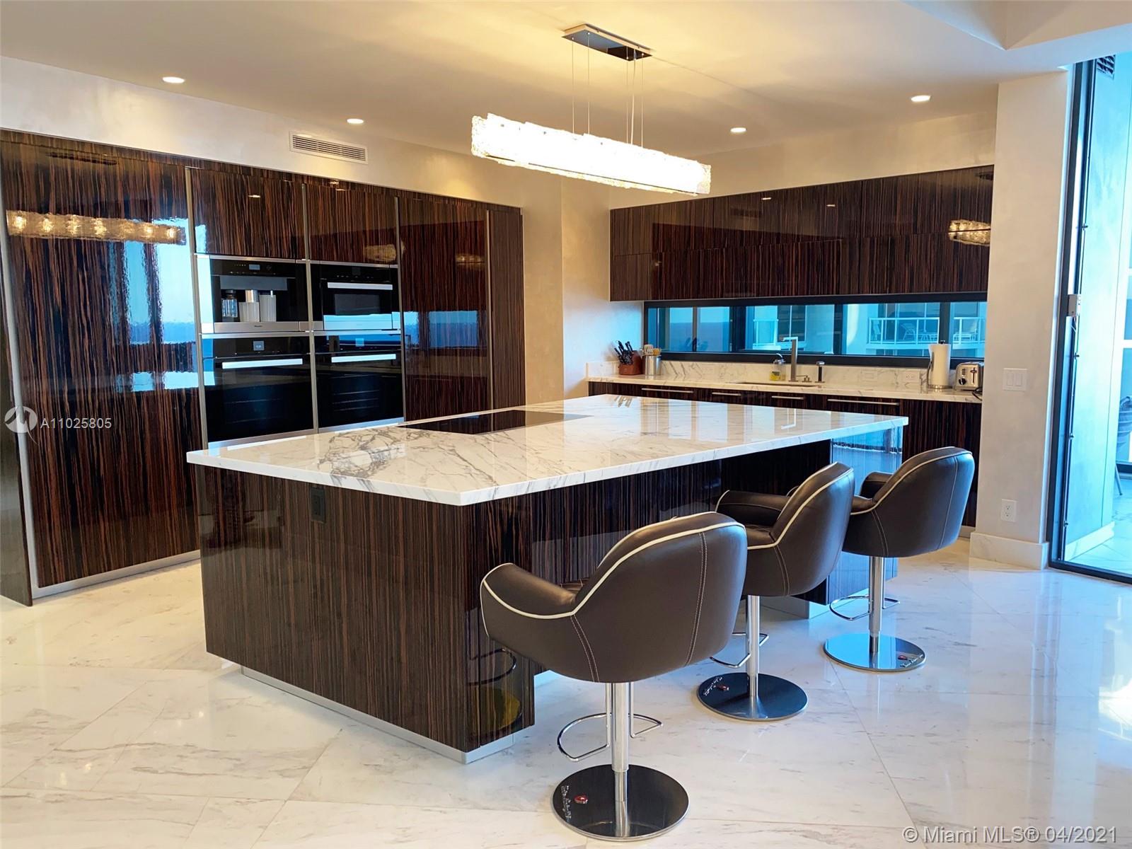 18555 COLLINS AVENUE COND - Residential