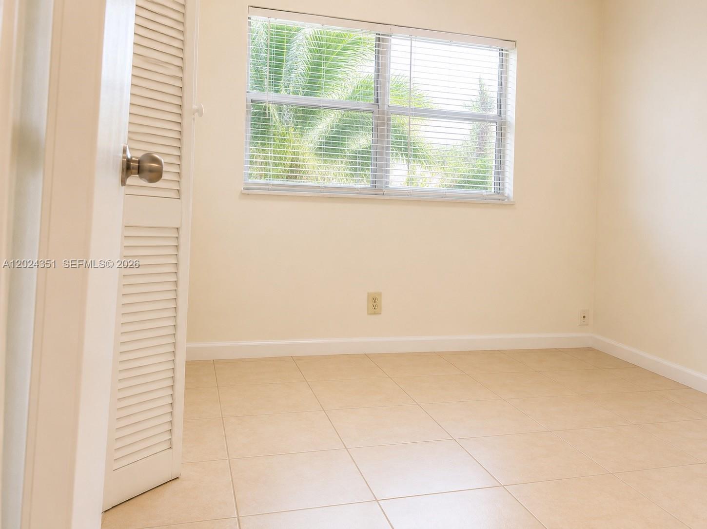 DANIA HOMESITES - Residential Lease
