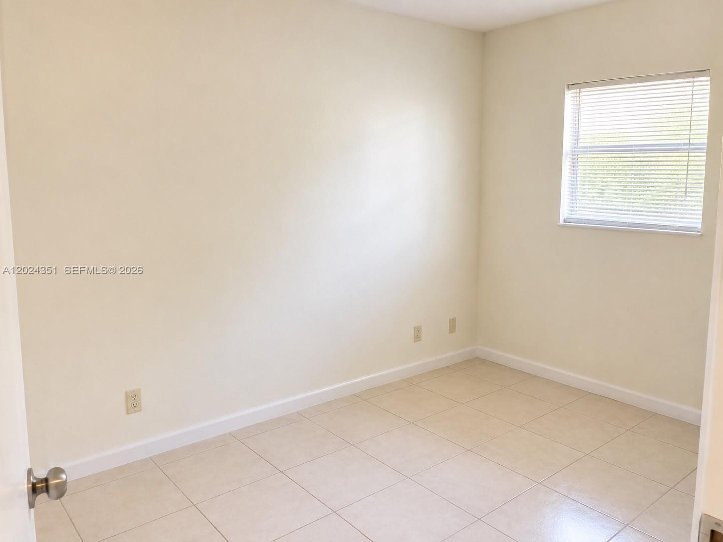 DANIA HOMESITES - Residential Lease