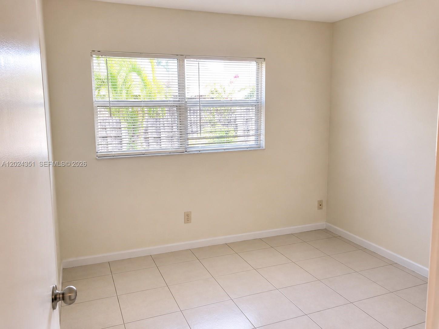 DANIA HOMESITES - Residential Lease