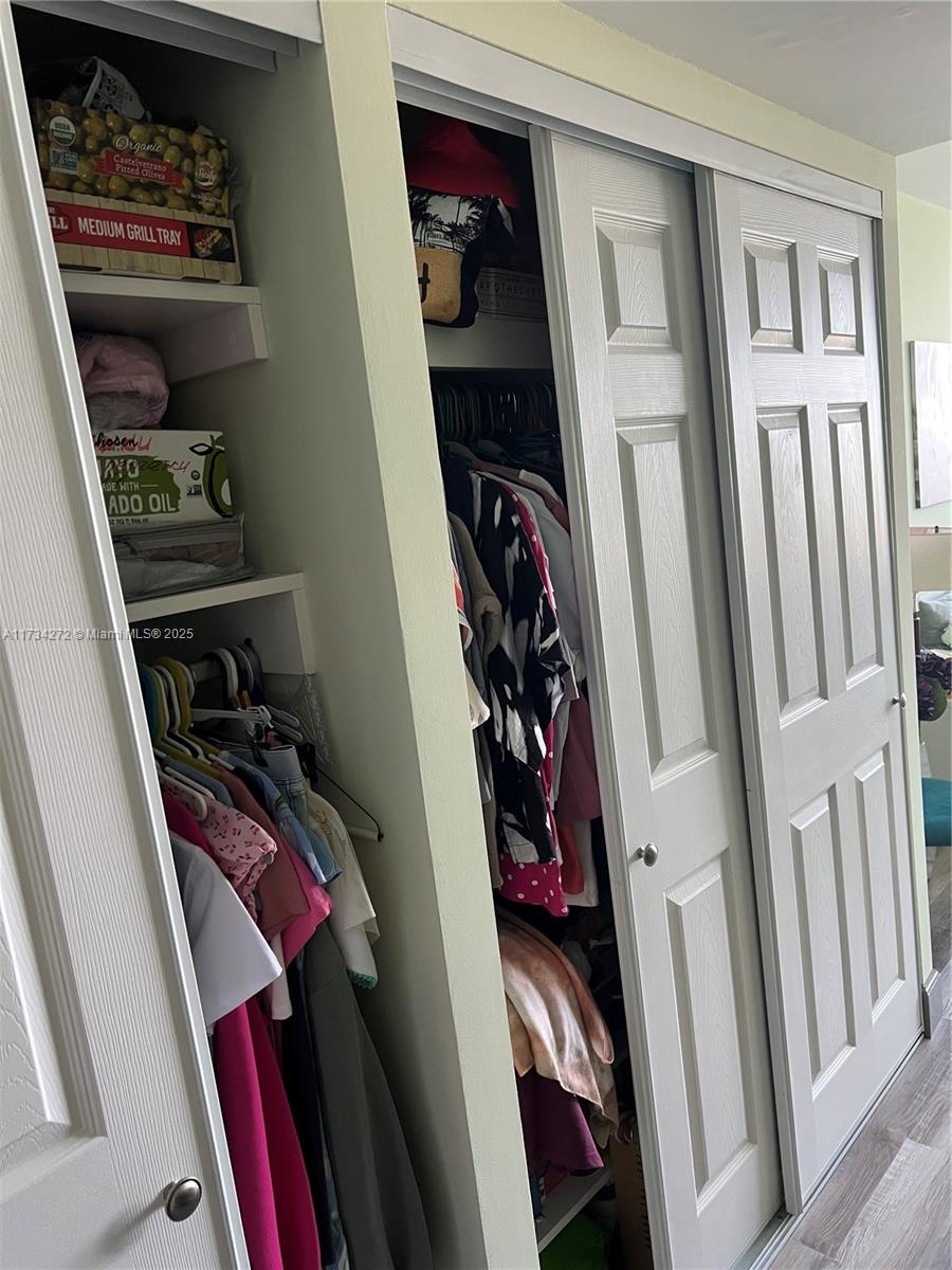 OLYMPUS CONDO PHASE - Residential