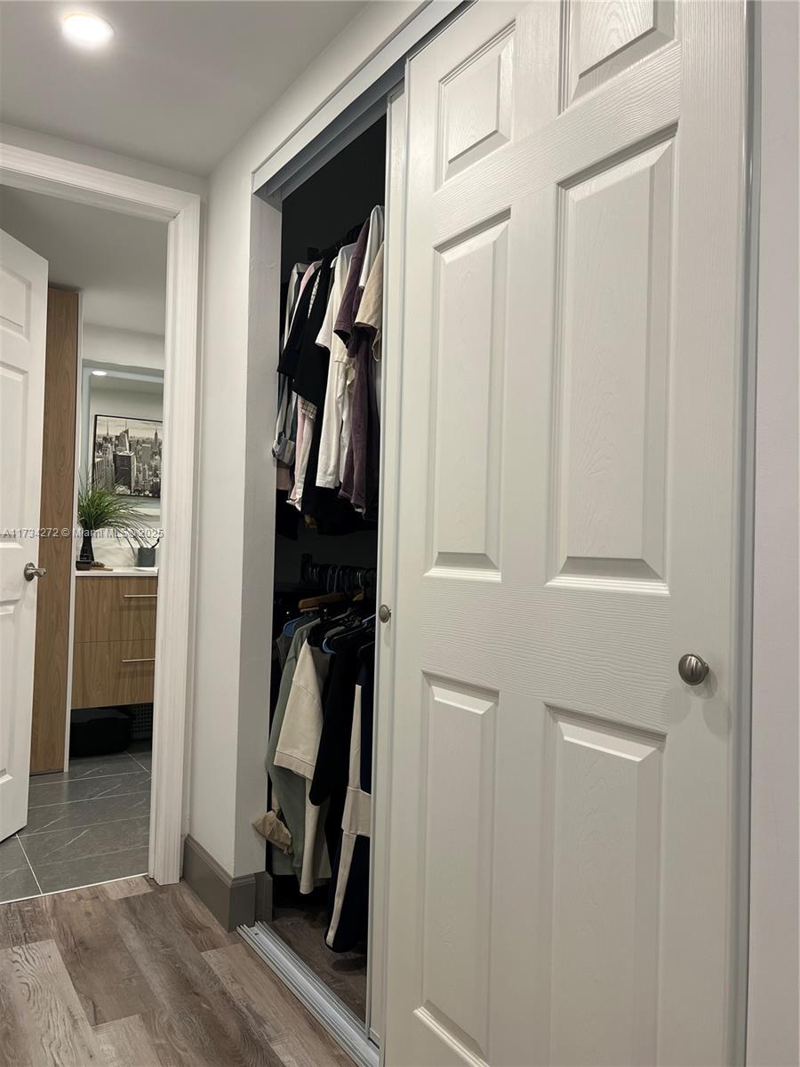 OLYMPUS CONDO PHASE - Residential