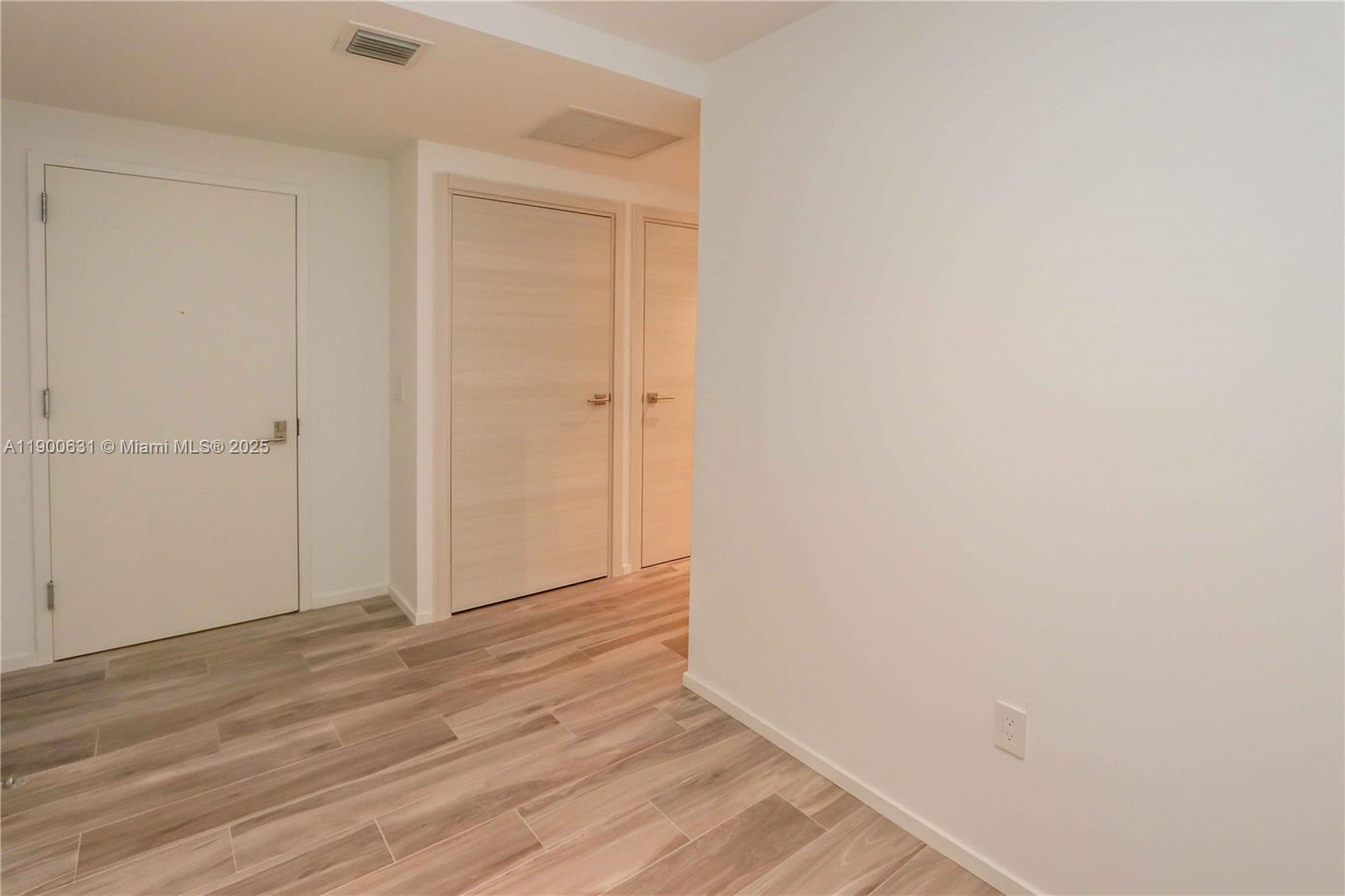 801 SMA RESIDENCES CONDO - Residential
