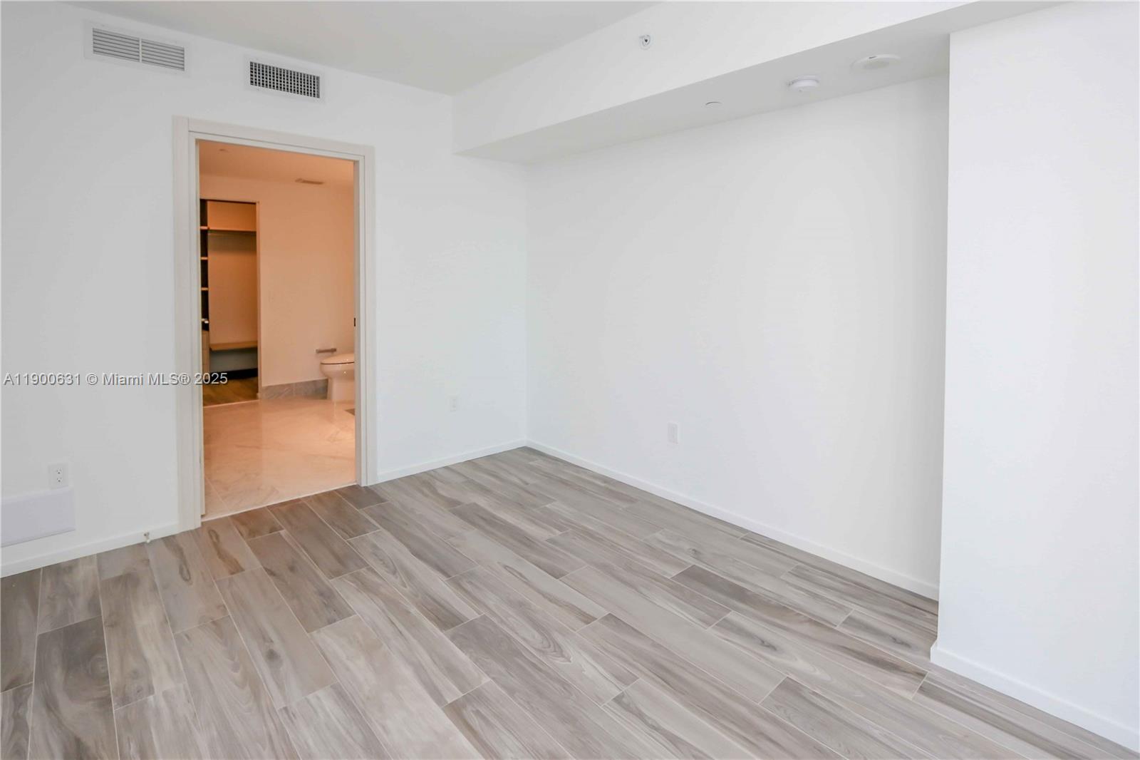 801 SMA RESIDENCES CONDO - Residential