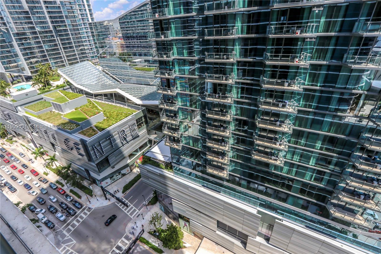 801 SMA RESIDENCES CONDO - Residential