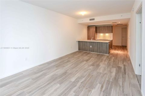 801 S Miami Ave 3306 Miami FL 33130