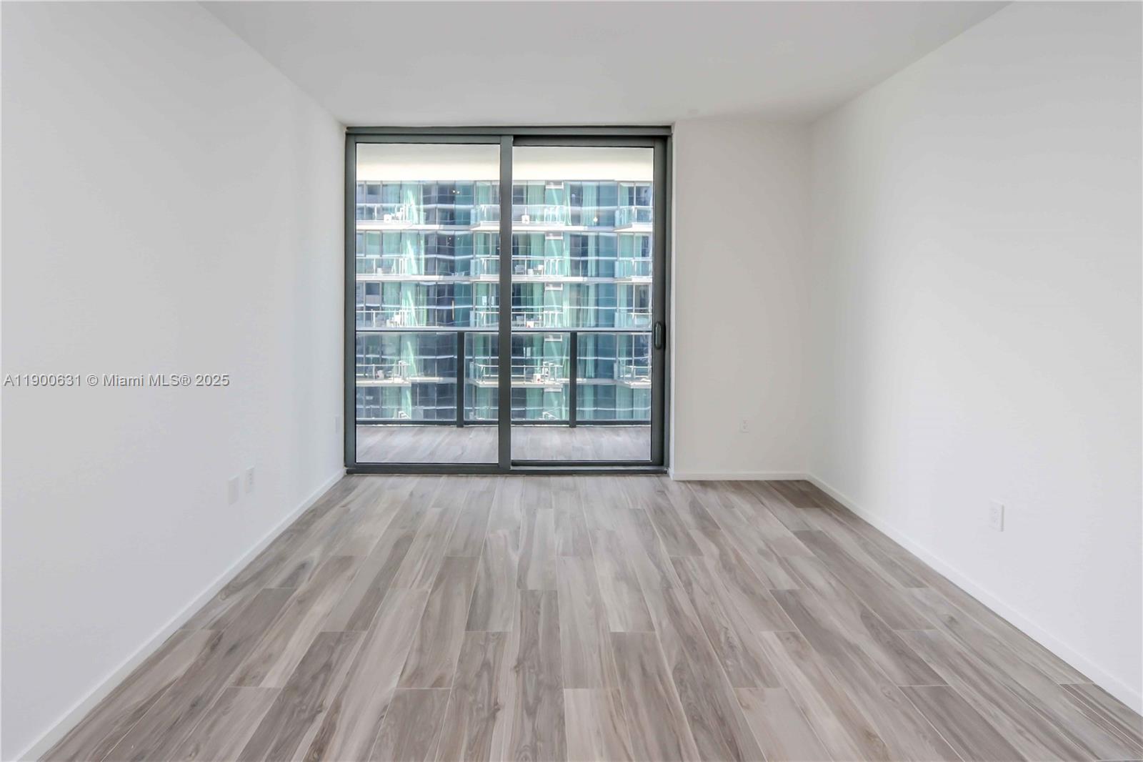 801 SMA RESIDENCES CONDO - Residential