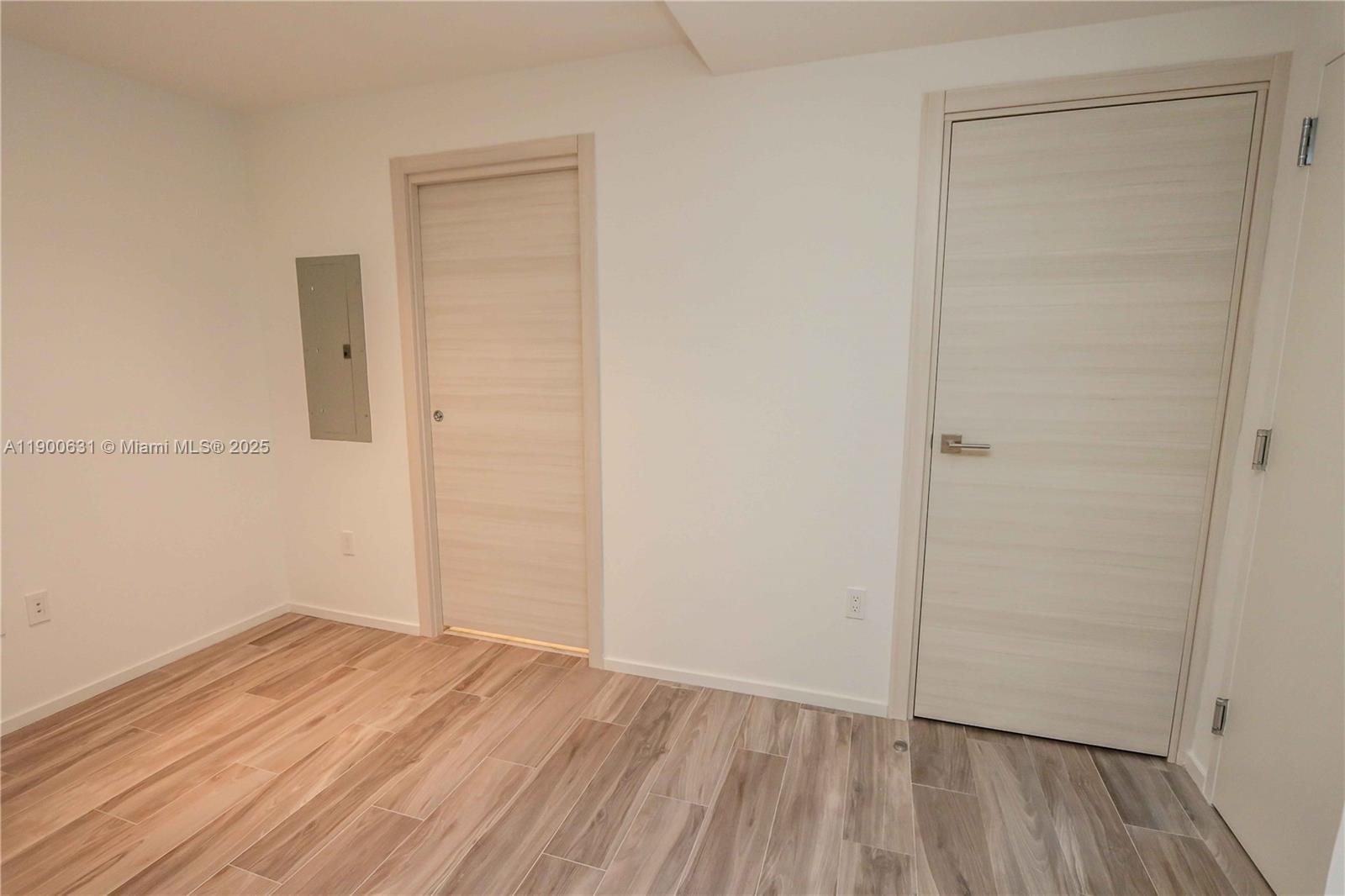 801 SMA RESIDENCES CONDO - Residential