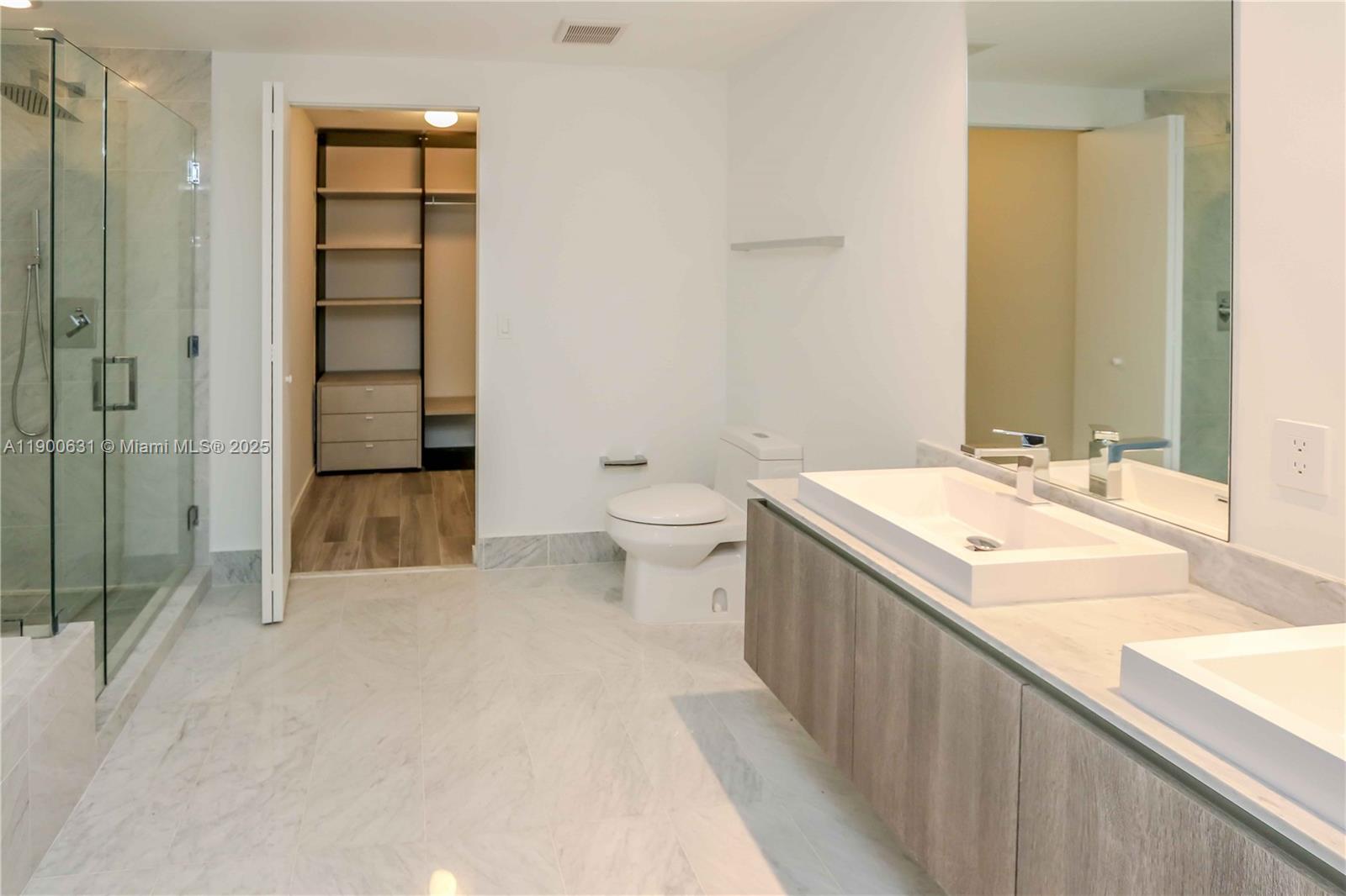 801 SMA RESIDENCES CONDO - Residential