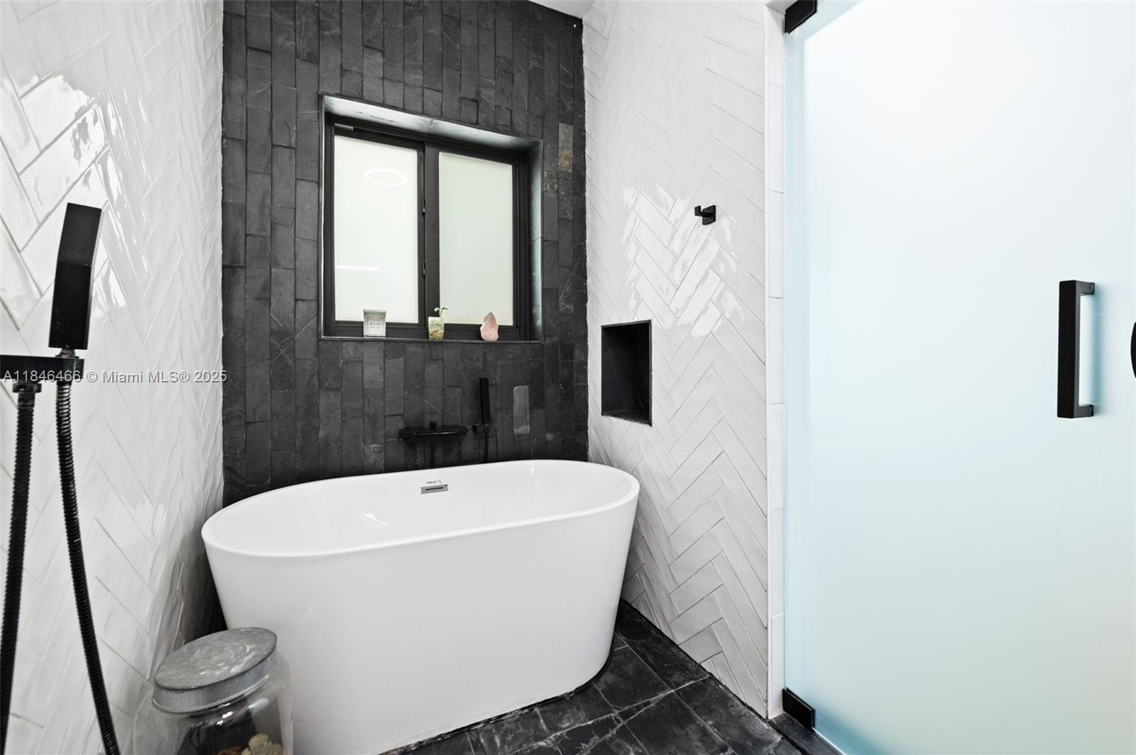 BAYSHORE REV - Residential