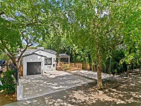 5981 NE 6th Ave Miami FL 33137