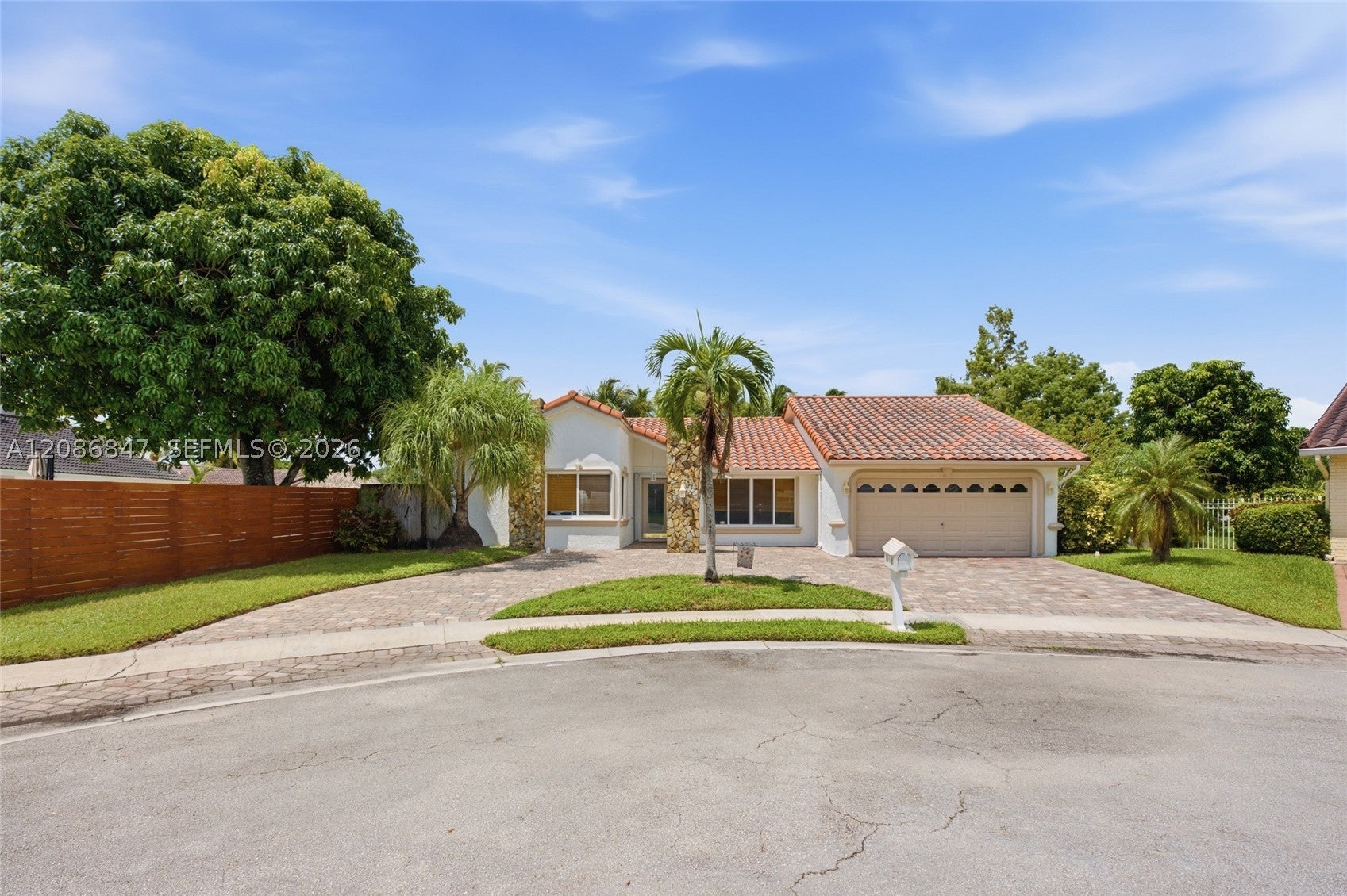 511 NW 104th Ave