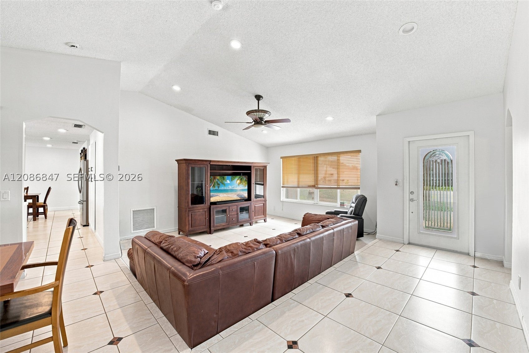 511 NW 104th Ave