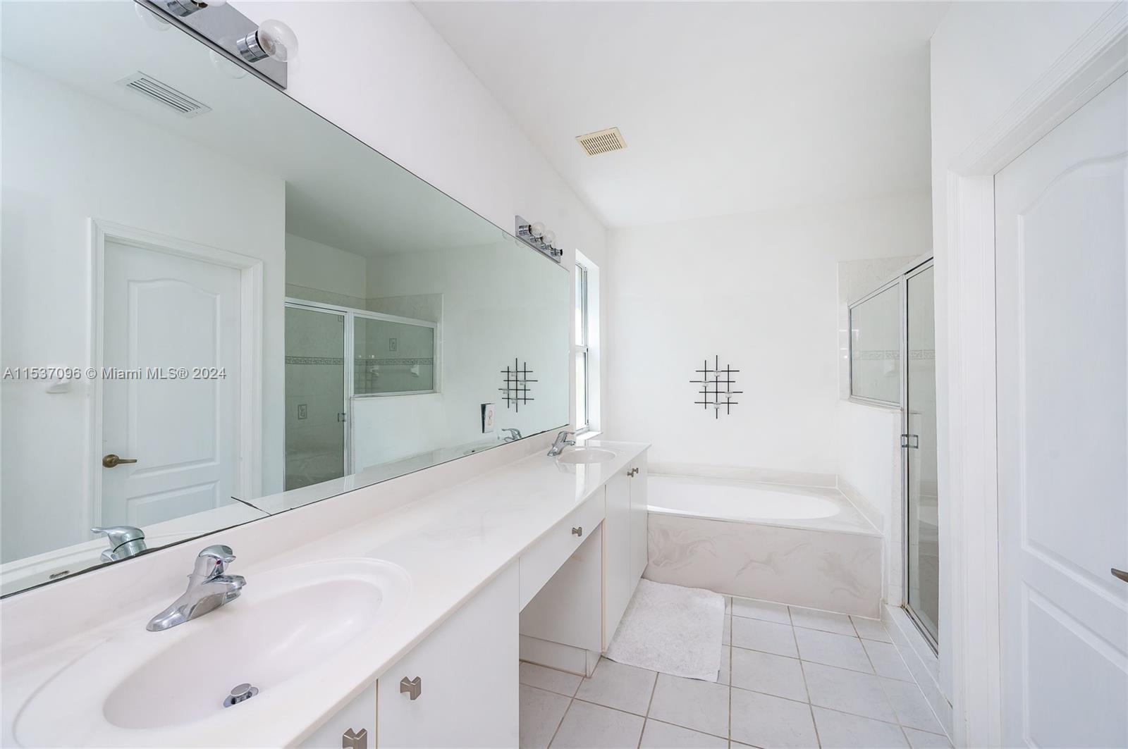 PORTOFINO OAKS - Residential Lease