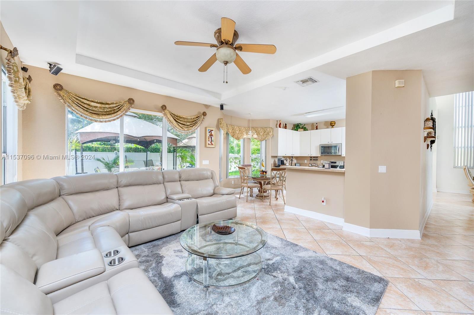 PORTOFINO OAKS - Residential Lease