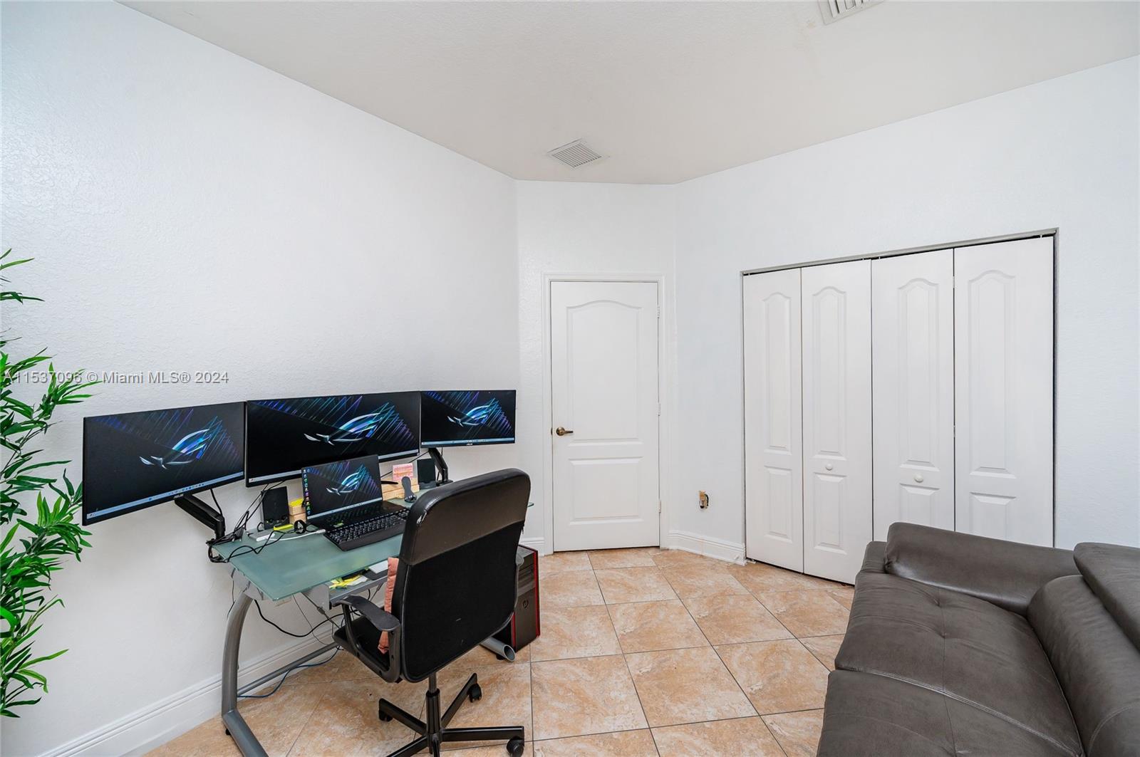 PORTOFINO OAKS - Residential Lease