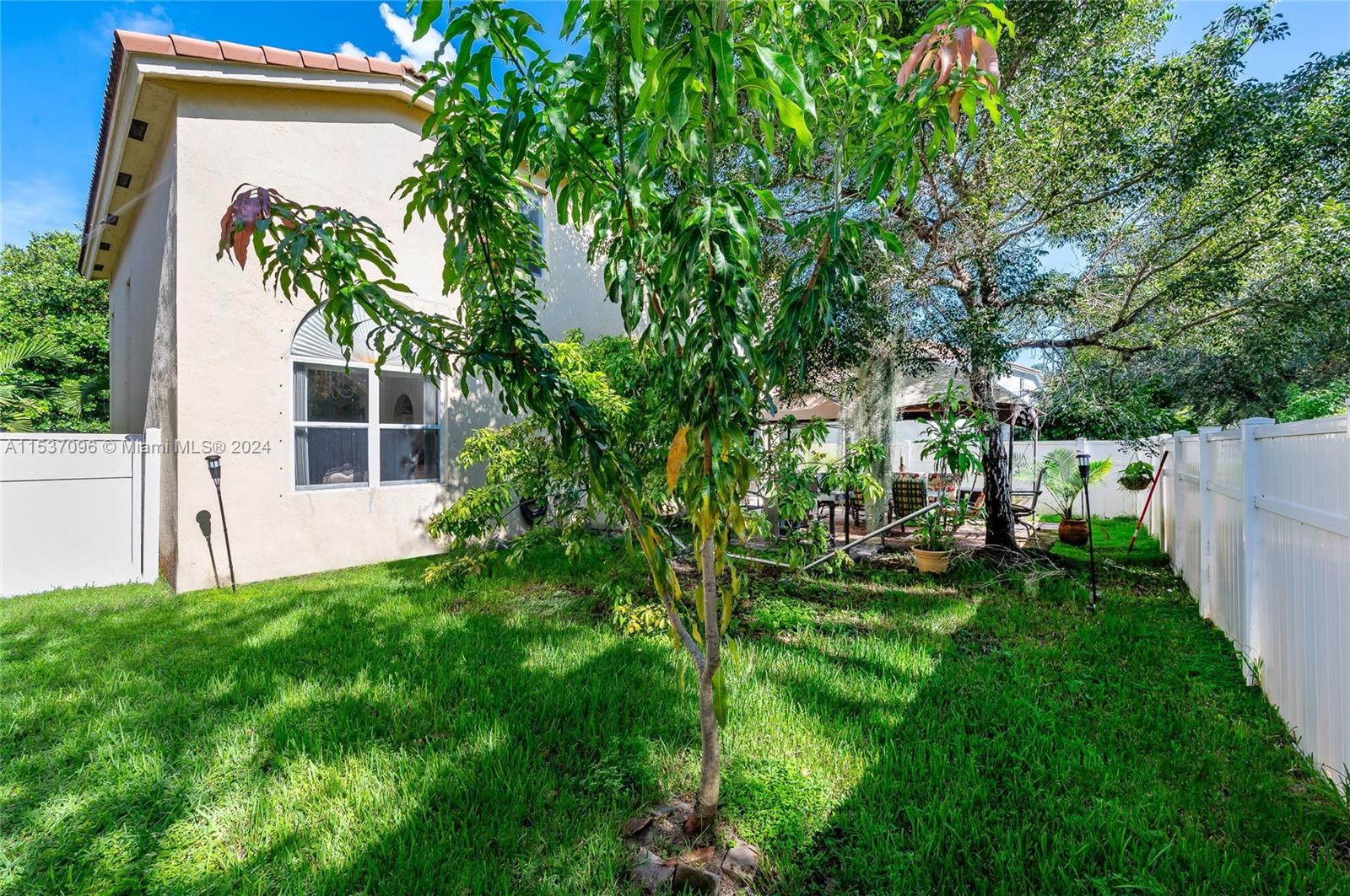 PORTOFINO OAKS - Residential Lease