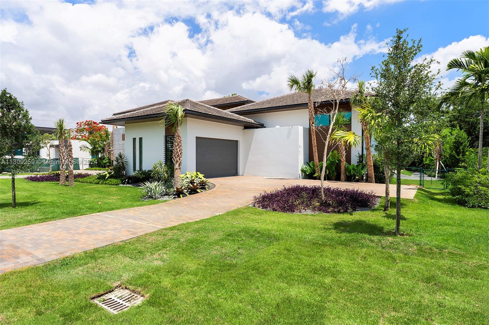 NORTH KENDALL - Residential