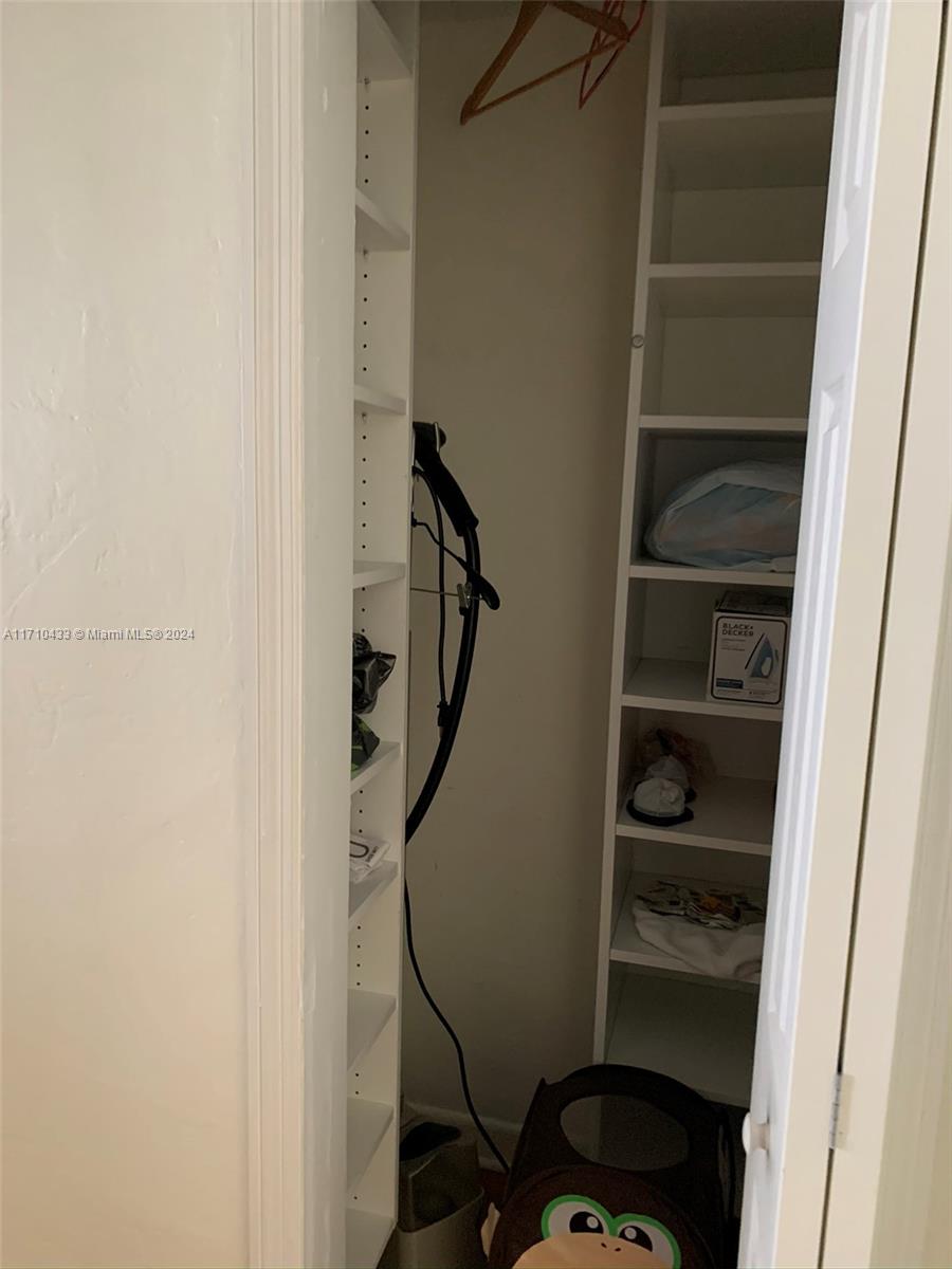 DECOLUX CONDO - Residential