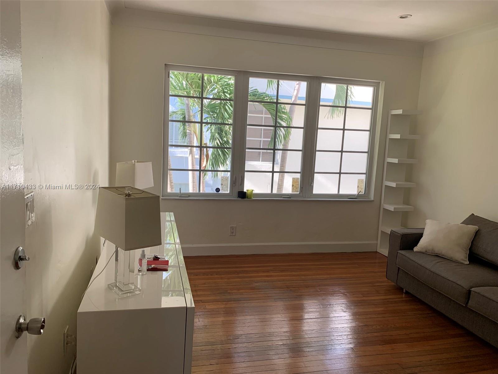 DECOLUX CONDO - Residential