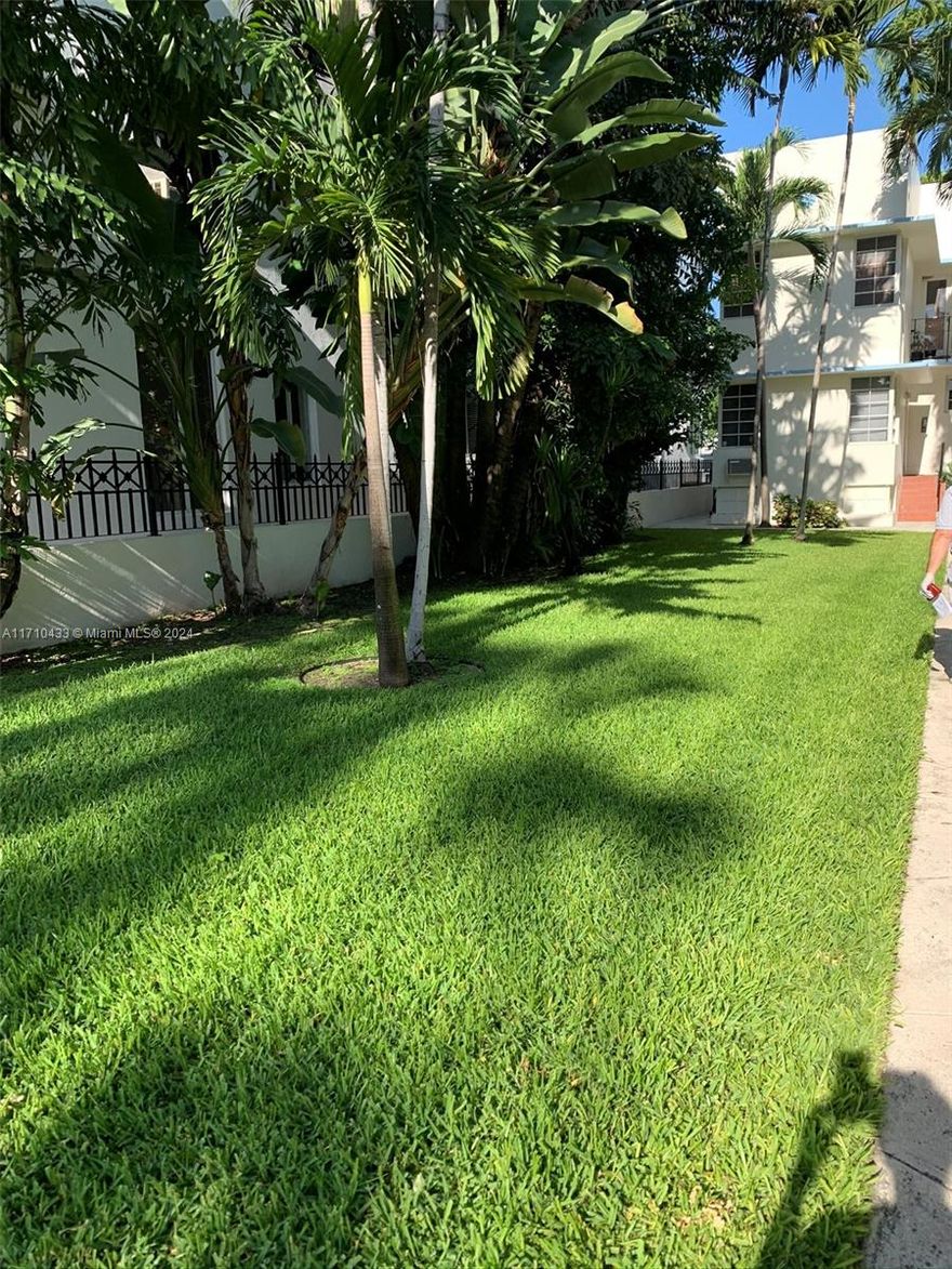 very big studio apartment bright and airy with abundant natural light. Located in the heart of the Art Deco District, just steps away from Lincoln Road and Ocean Drive. This inviting residence offers a serene garden setting and a prime location near shopping, dining, and entertainment. A perfect blend of style and convenience! Reserves 10% - recertification done -  no special assessments -  roof ok