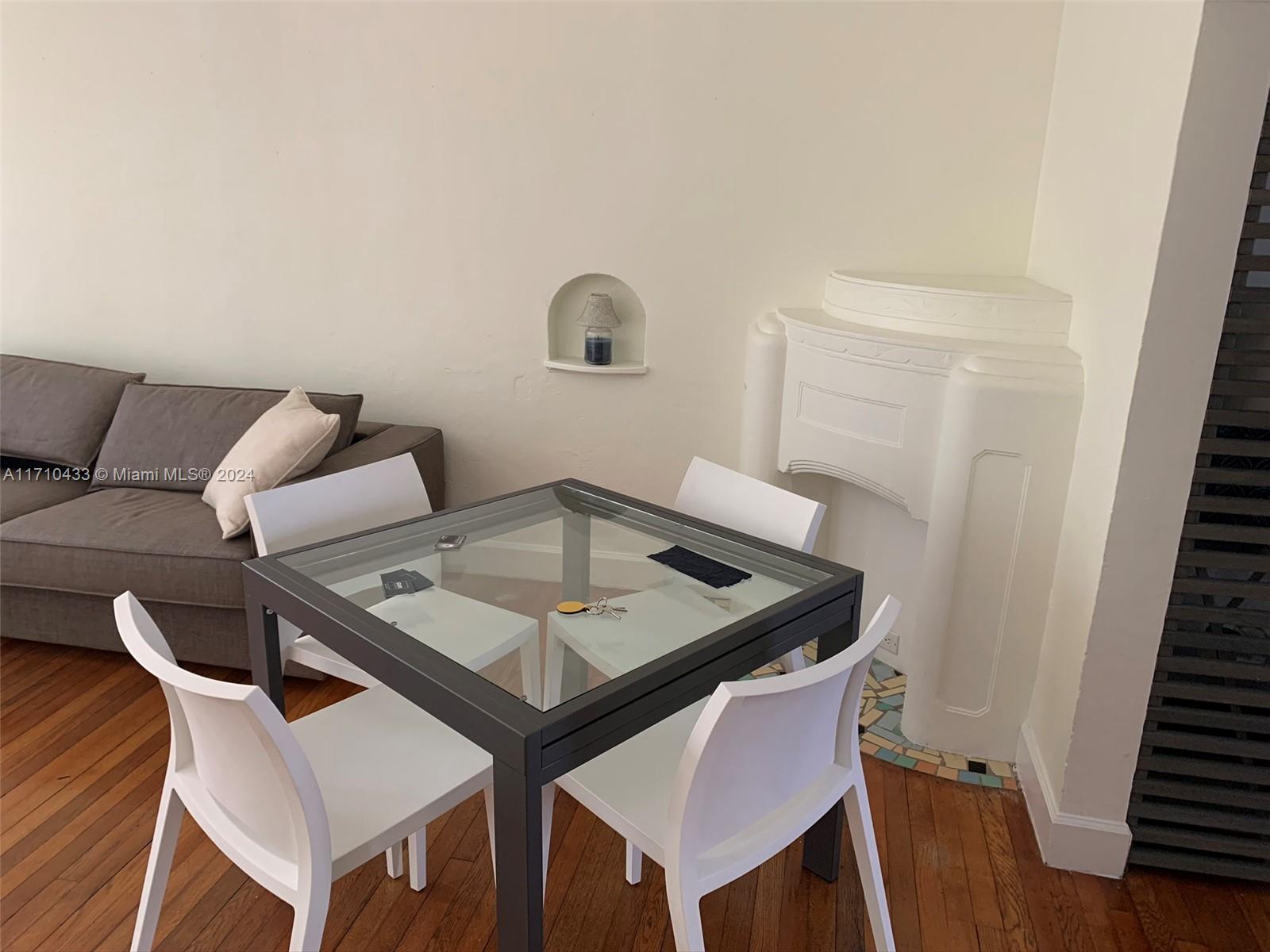 DECOLUX CONDO - Residential