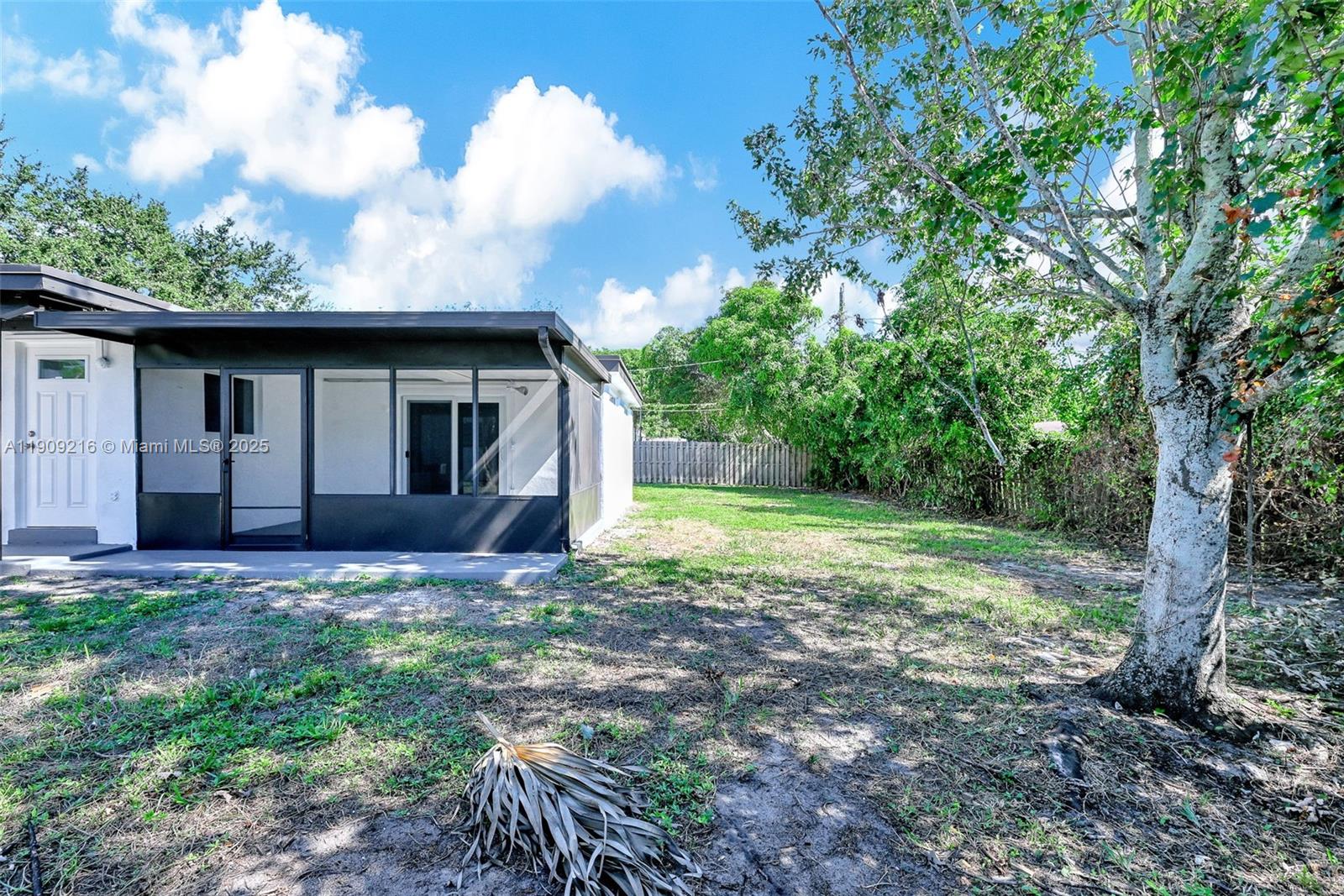 PLANTATION SUNRISE HEIGHT - Residential