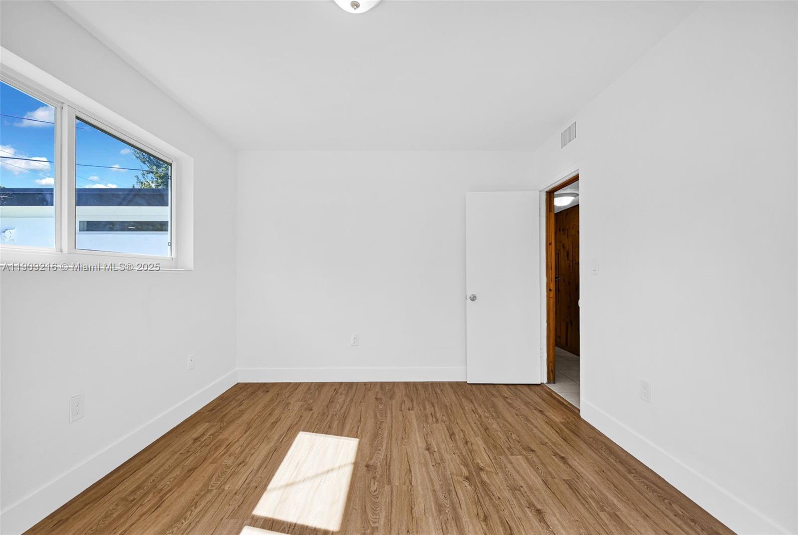 PLANTATION SUNRISE HEIGHT - Residential