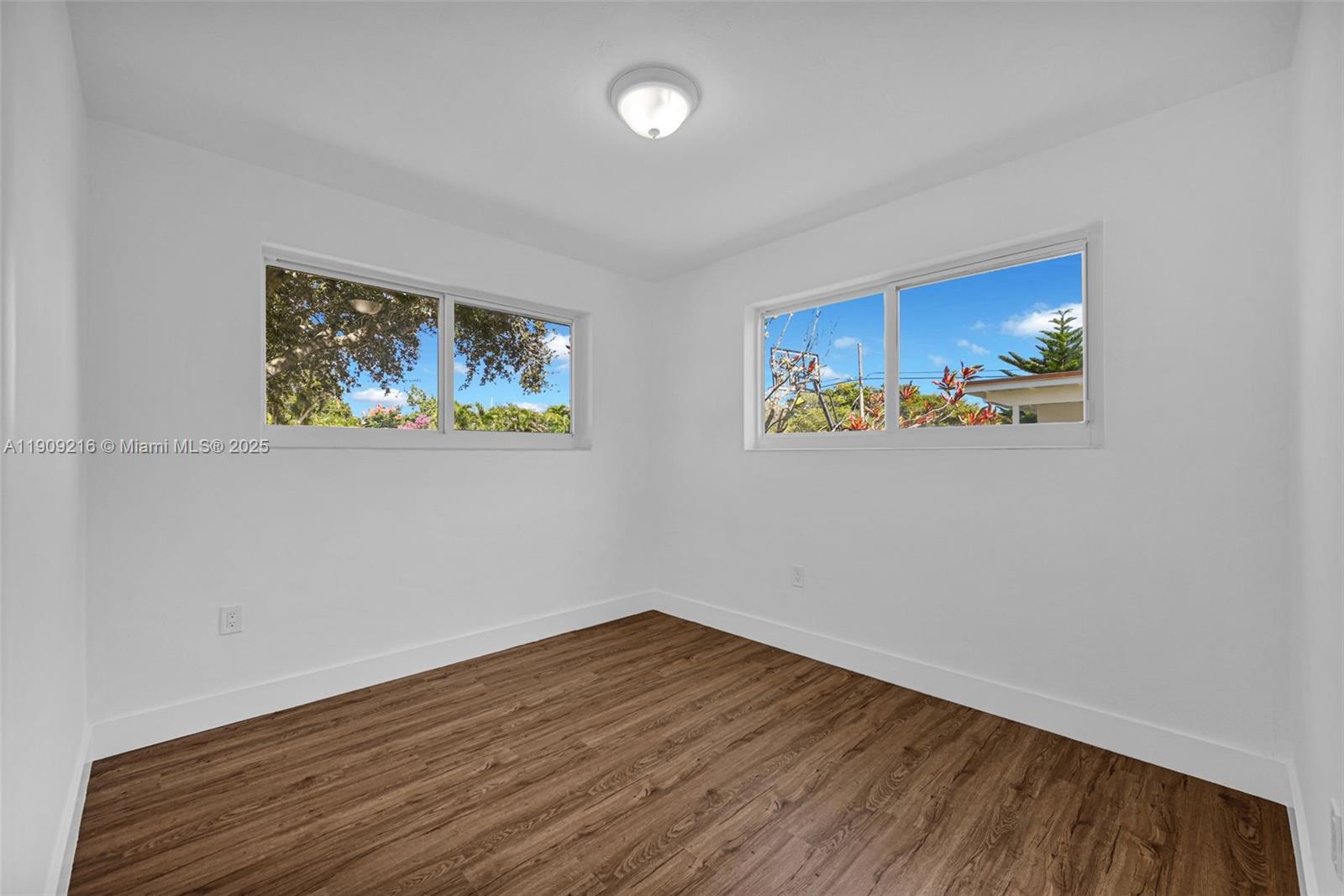 PLANTATION SUNRISE HEIGHT - Residential