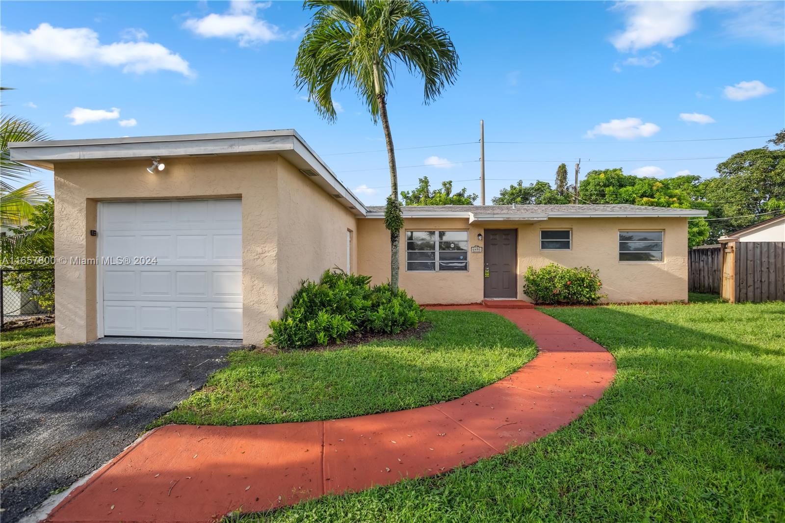 6491 Sherman St St, Hollywood, Broward County, Florida - 3 Bedrooms  
2 Bathrooms - 