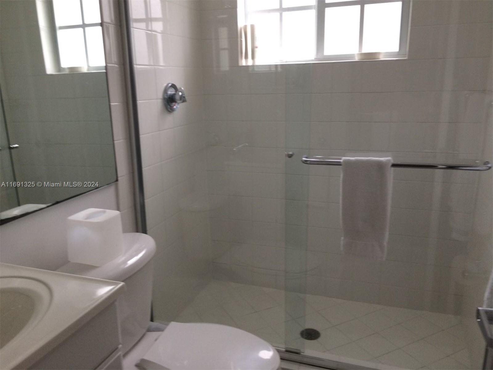 290 Sunrise Dr 208