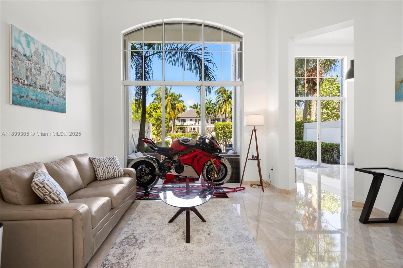 THE COURTYARDS AT THE POIN - Residential