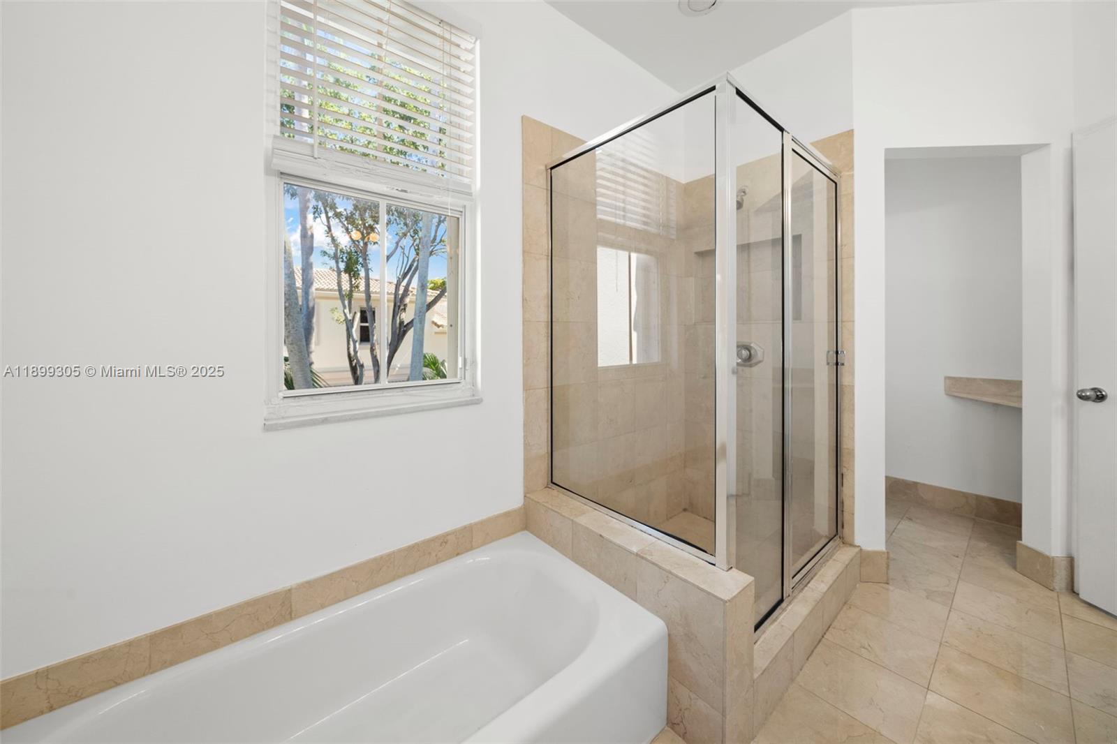 THE COURTYARDS AT THE POIN - Residential