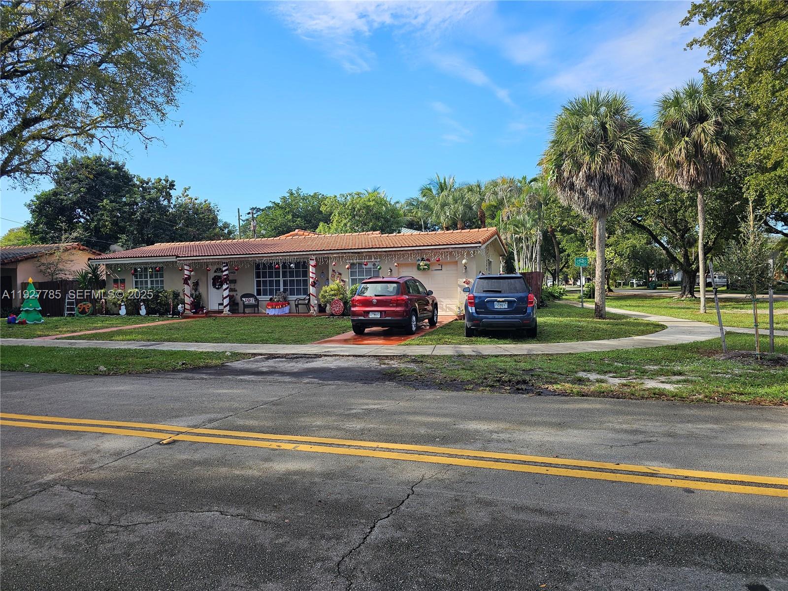 MIAMI LAKES SEC ONE - Residential