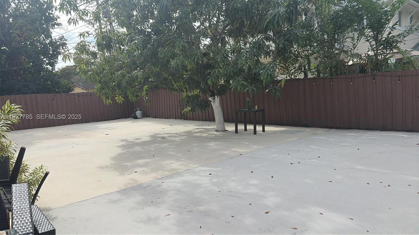 MIAMI LAKES SEC ONE - Residential