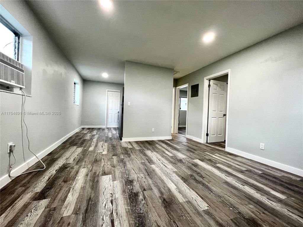 Photo of 814 NW 7th Ter #4, Hallandale Beach, FL 33009 (MLS # A11754891)