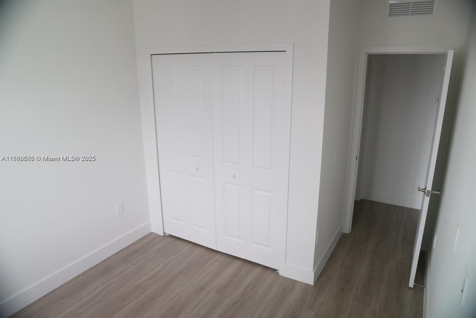 CENTURY PARK - Residential