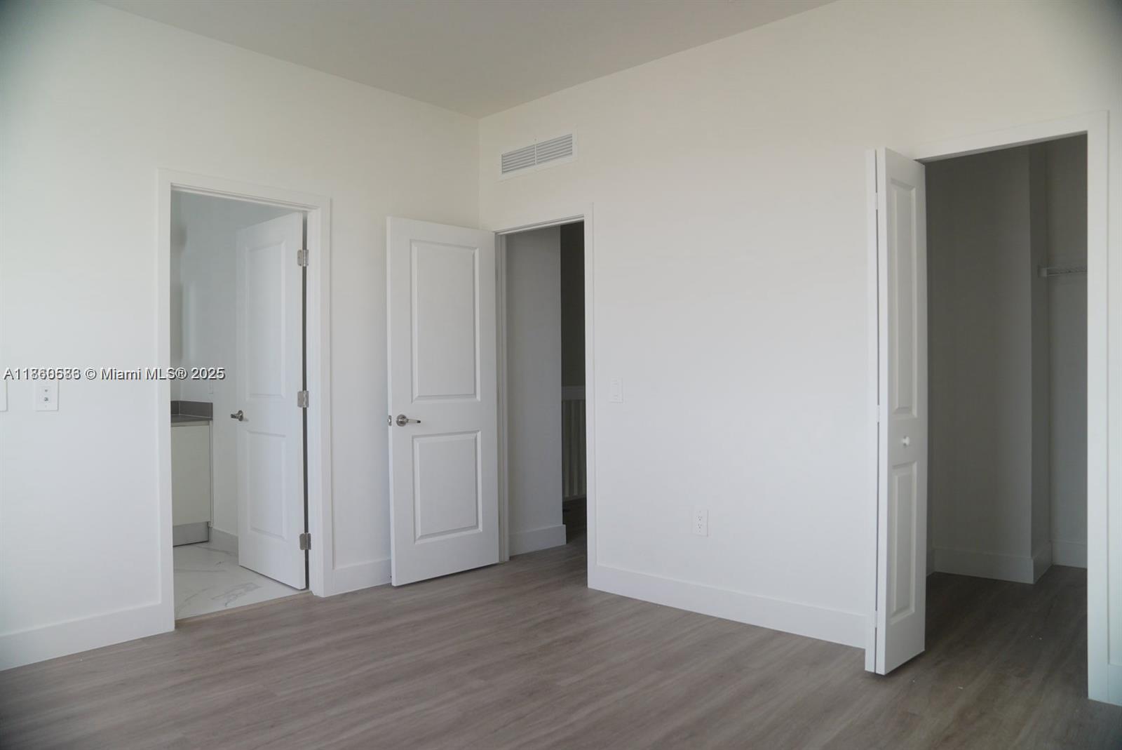 CENTURY PARK - Residential