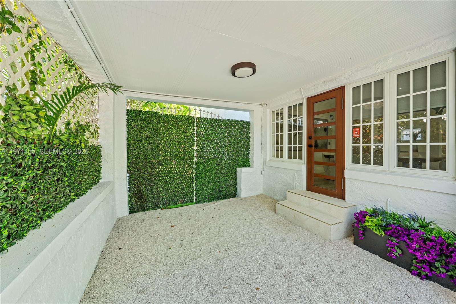 178 NE 45th St