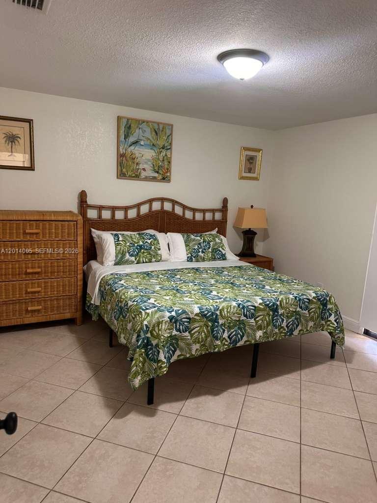 PORT ST LUCIE SECTION 8 - Residential Lease