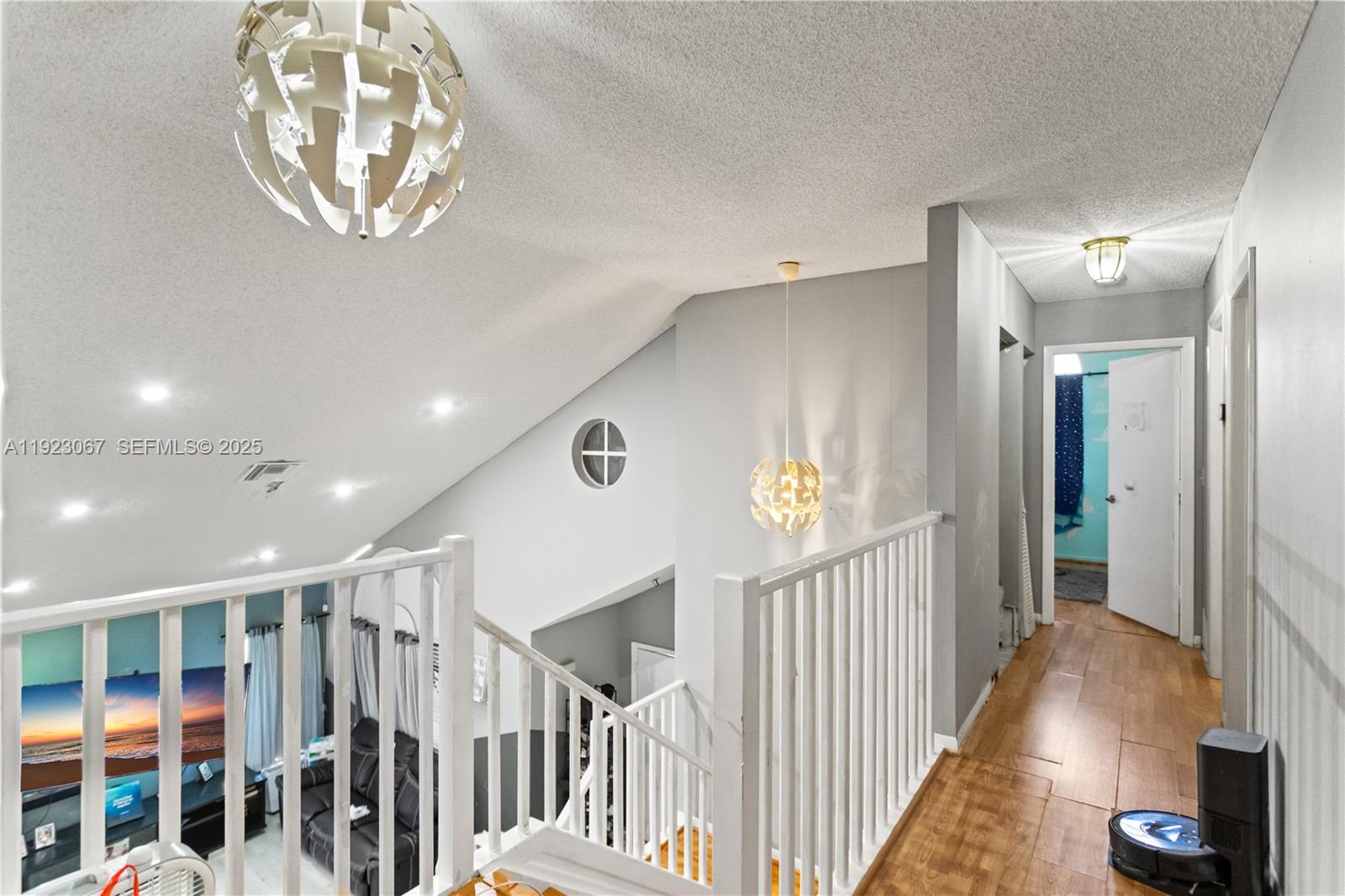 HOLIDAY SPRINGS EAST - Residential